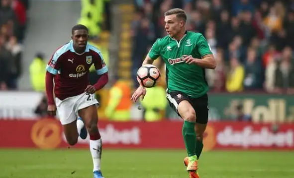 坦帕湾光芒队王牌阿彻（Chris Archer）在全明星赛后三振率领跑美联