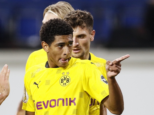 足坛并不少 足坛并不少